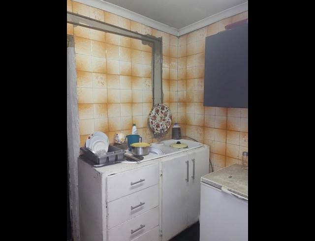 2 BEDROOM HOUSE FOR SALE IN CHIAWELO